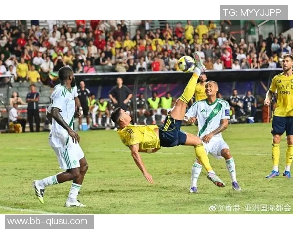 以彩虹过人技艺著称的足球巨星是谁？揭秘他的足球传奇与成就